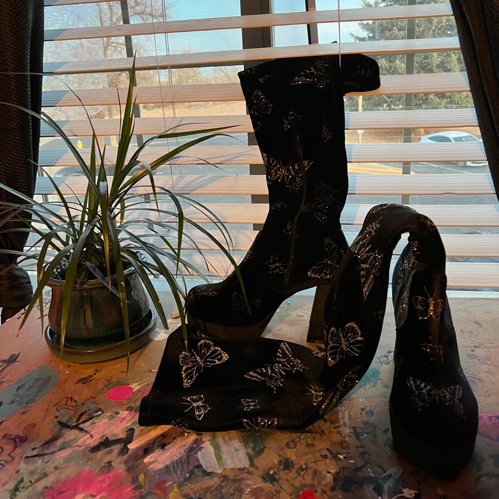 Thigh high boots, with adorable glitter butterflies, super comfortable!